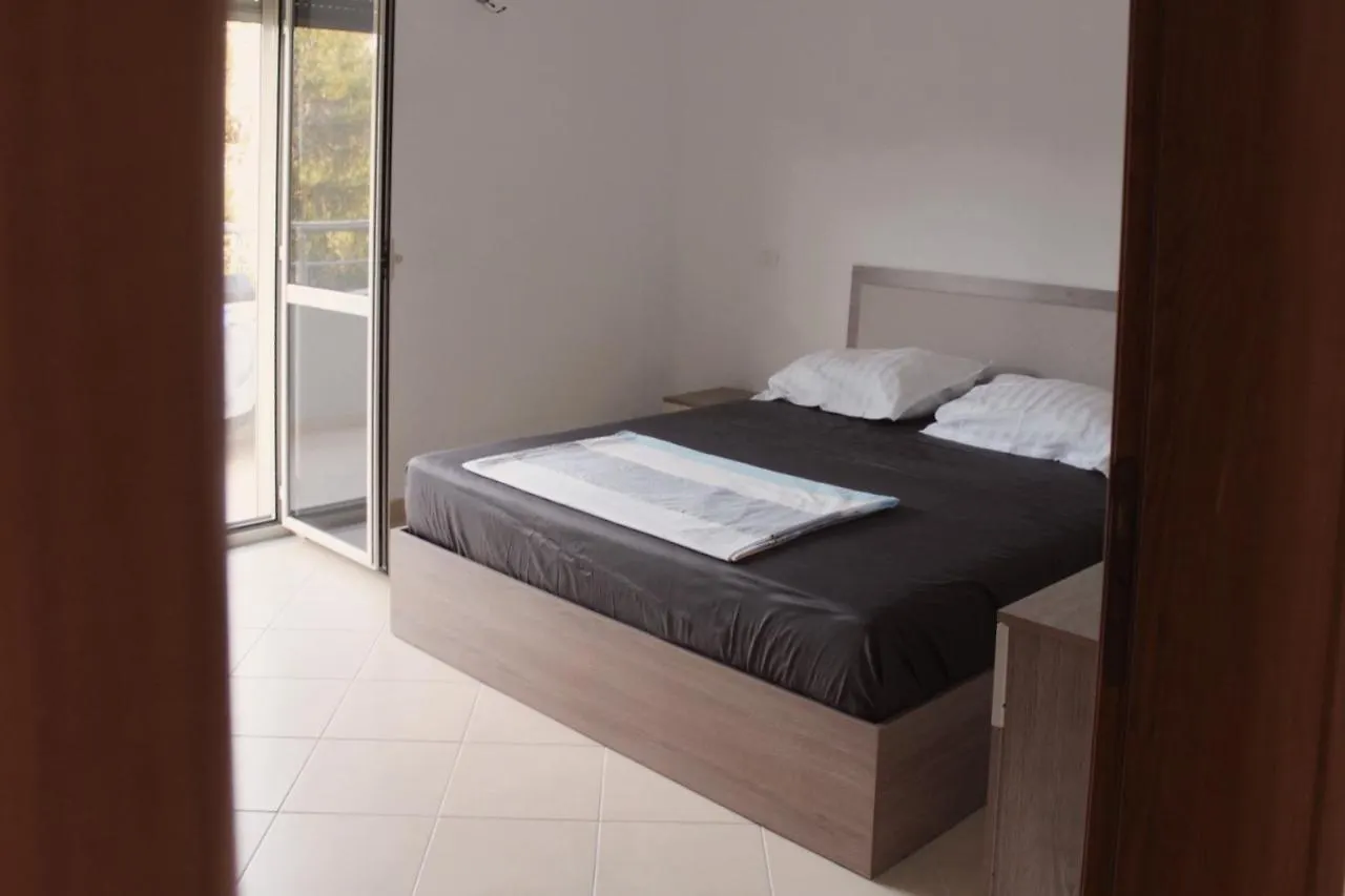 Eta'S Beach Apartment Golem  Golem (Tirana)