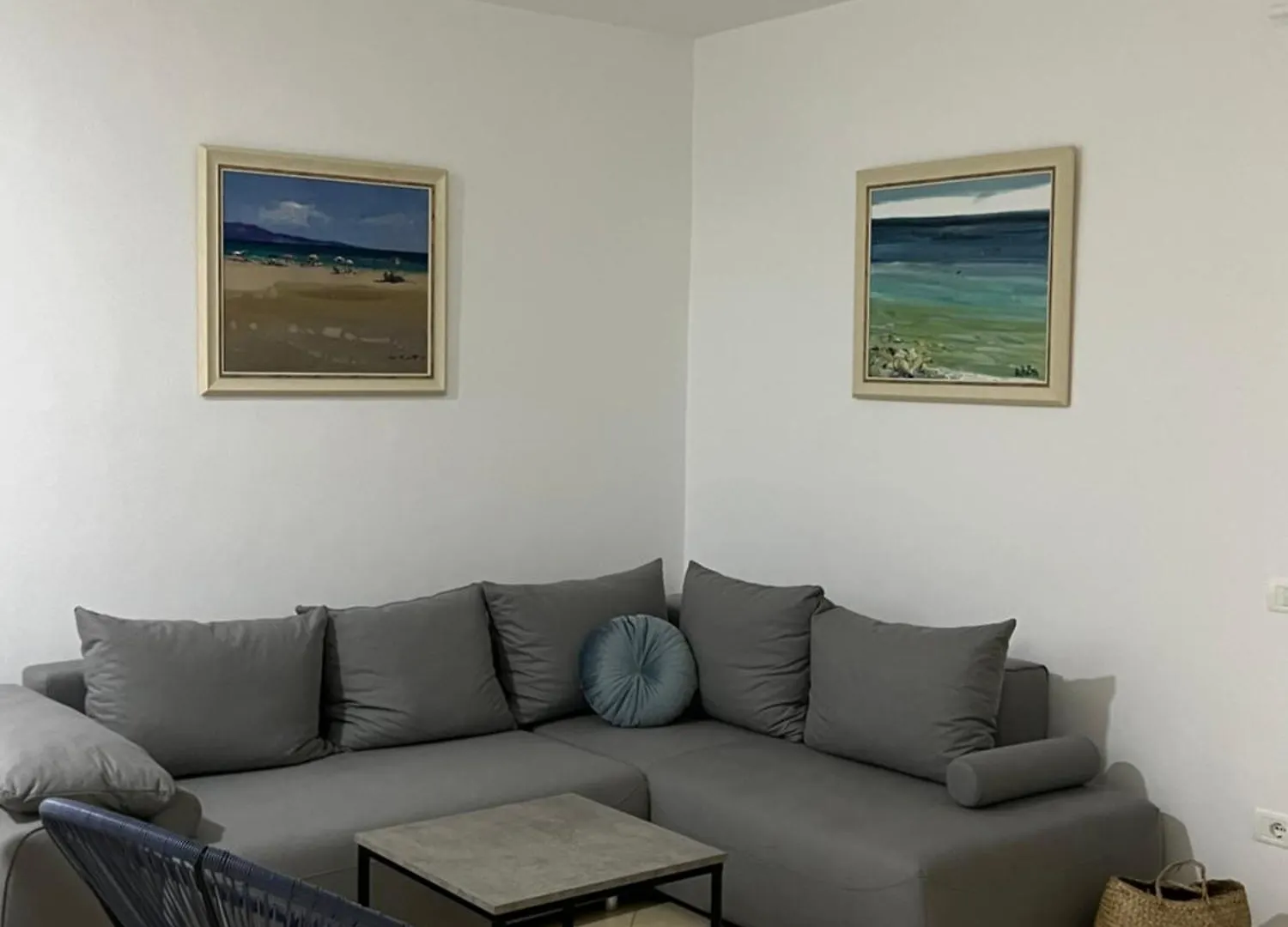 Eta'S Beach Apartment Golem